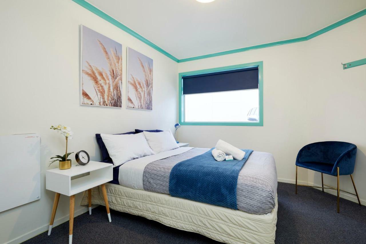 Pacific Coast Lodge And Backpackers Mount Maunganui Exterior photo
